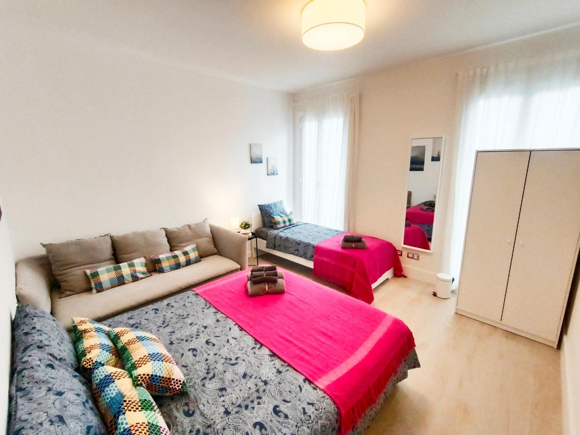 Private Rooms By Plaza Universidad Βαρκελώνη Εξωτερικό φωτογραφία
